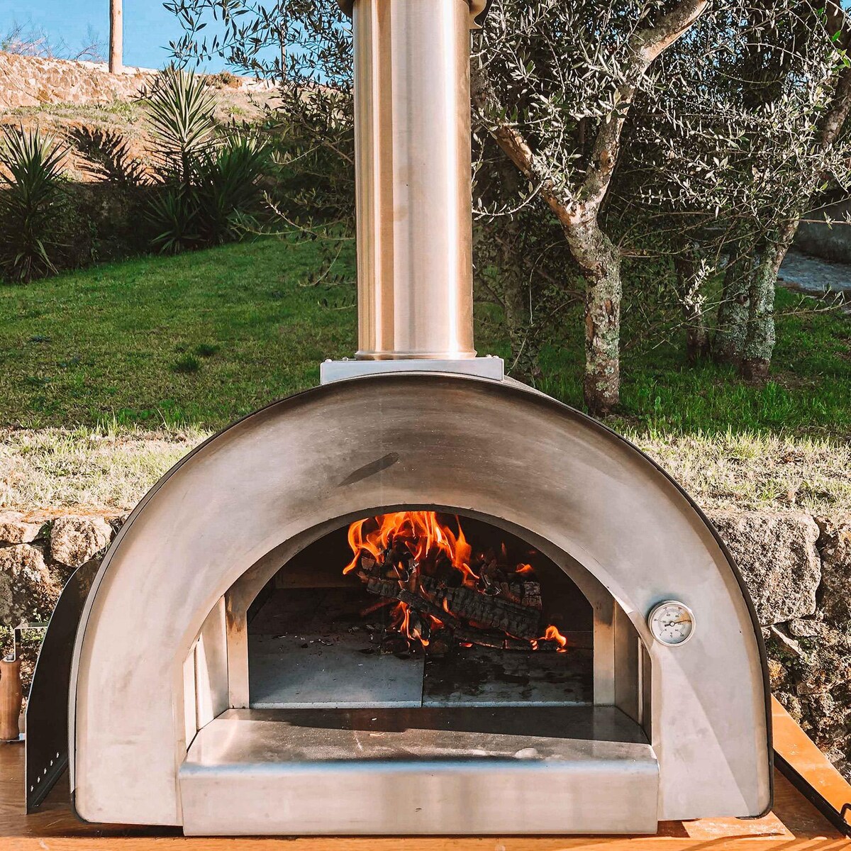 Cru Pro 60 Outdoor Wood-Fired Pizza Oven