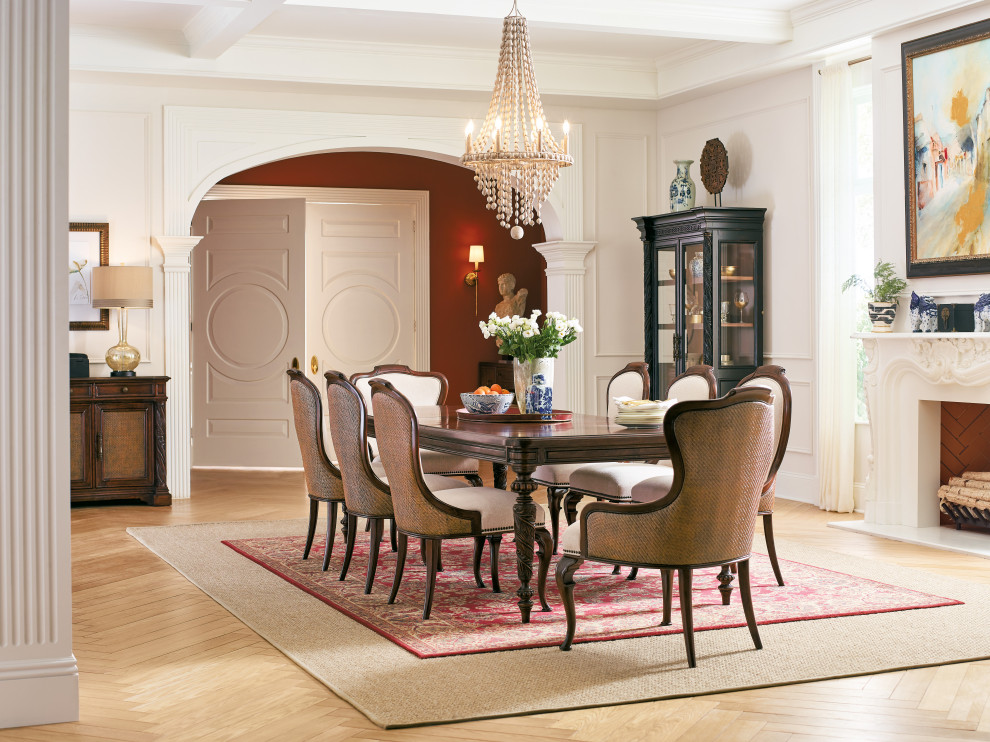 Charleston Upholstered Side Chair   Traditional   Dining Chairs   by Hooker Furniture  Houzz