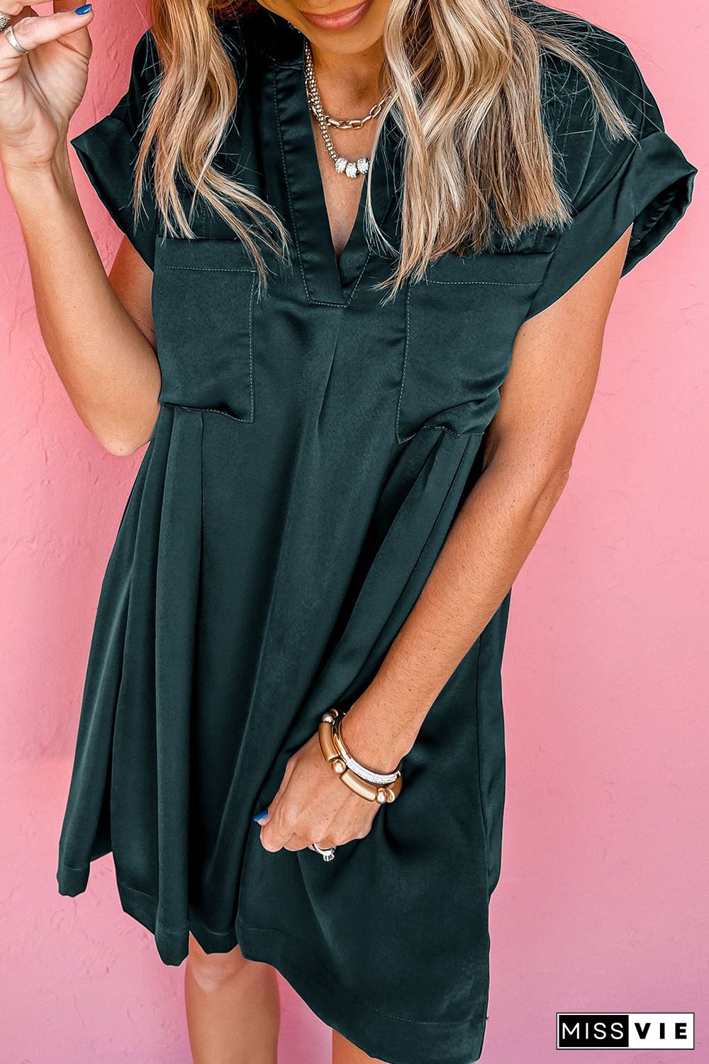 Green Notched Neckline Cuffed Short Sleeve Shift Dress