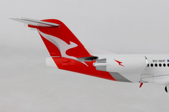 Herpa HE559096 Qantaslink F 100 1/200