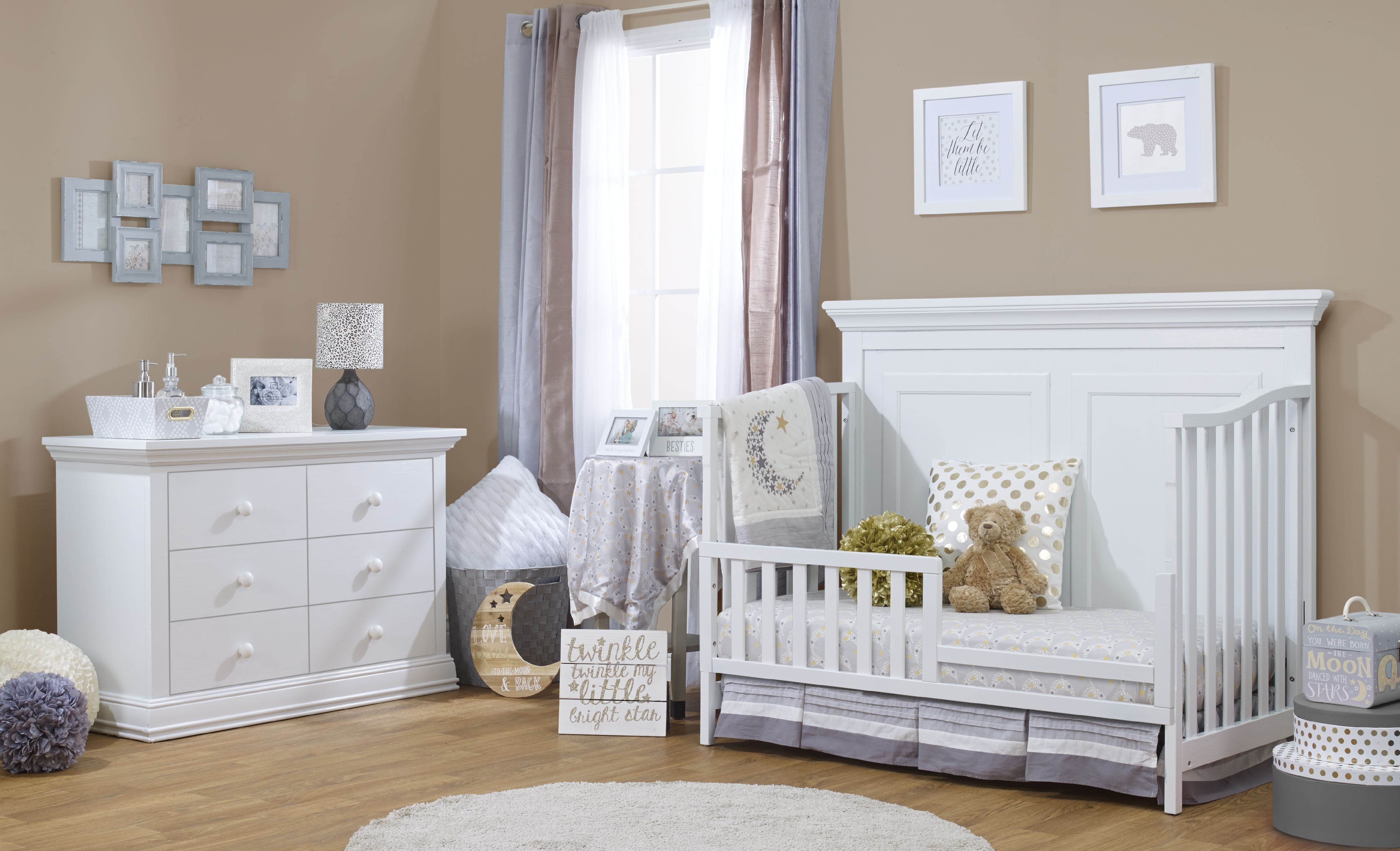 Sorelle Furniture Paxton 4-in-1 Crib