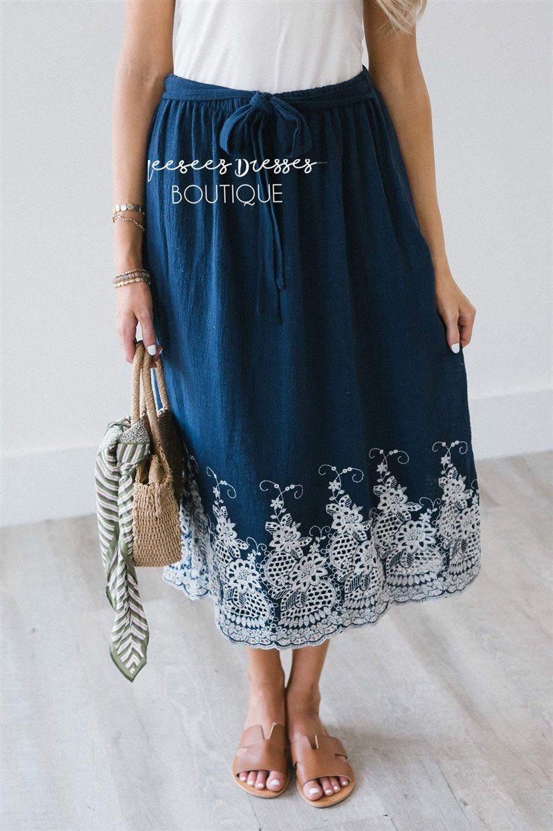 Embroidered Scallop Trim Tie Waist Skirt