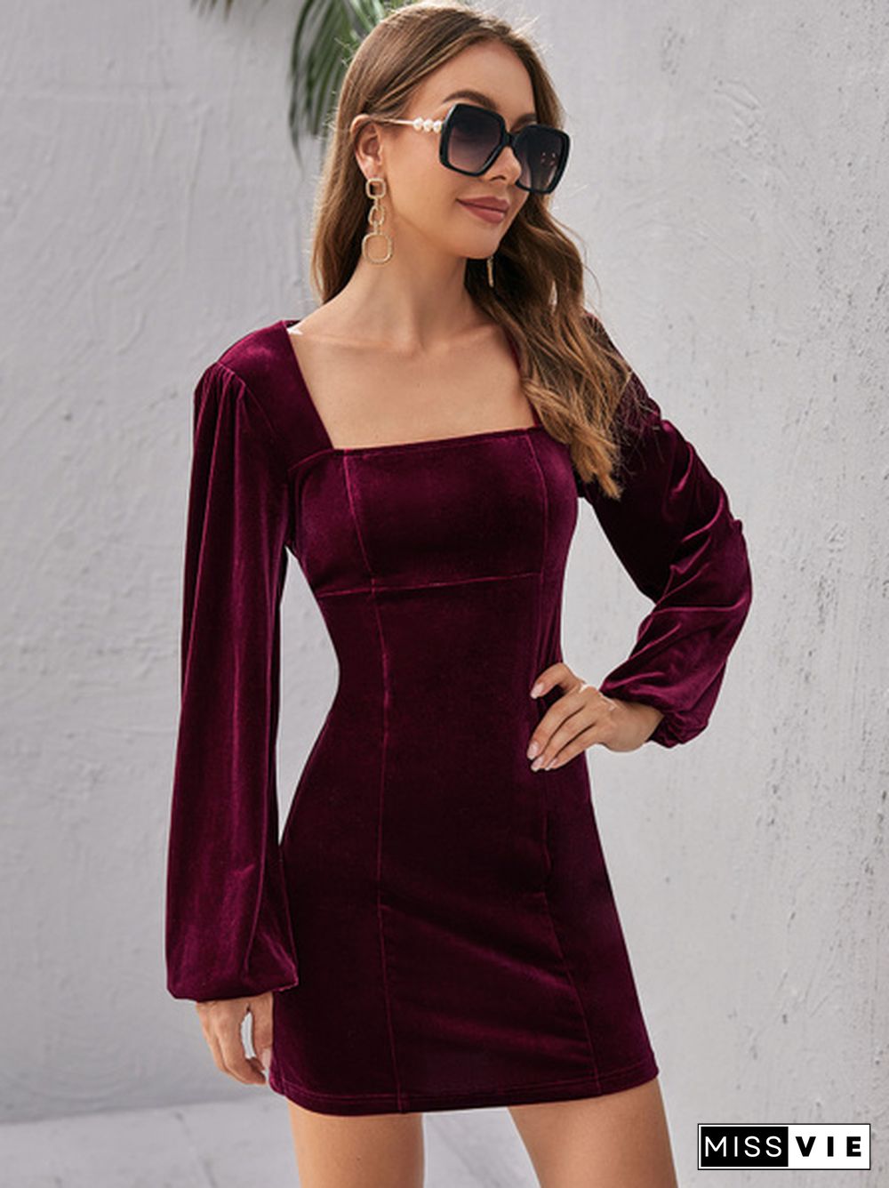 Square Neck Backless Velvet Bodycon Dress