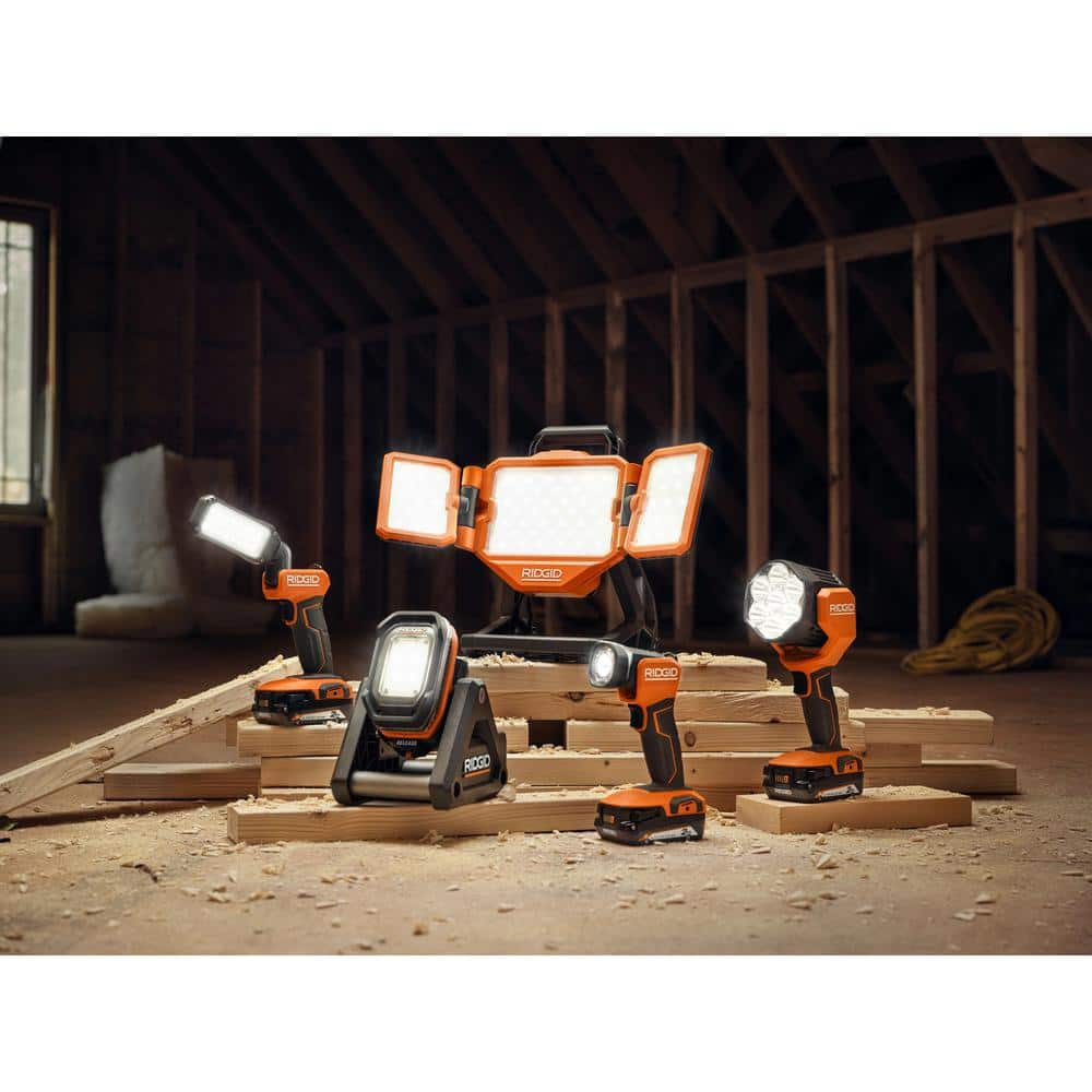 RIDGID 18V Cordless LED Spotlight with (2) 4.0 Ah Batteries, Charger, and Bag R8699B-AC93044SBN