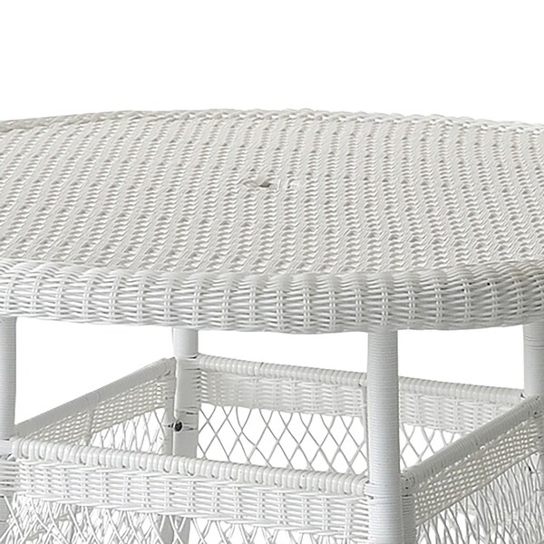 Round Resin Wicker Dining Table