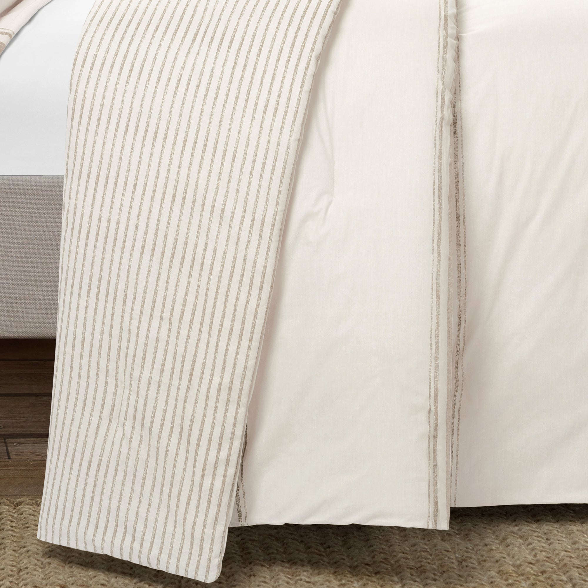 Farmhouse Stripe Cotton Reversible Comforter Set