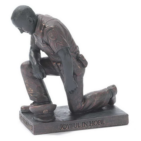 Dicksons FIGRE 53 Police Officer Prayer Figurine