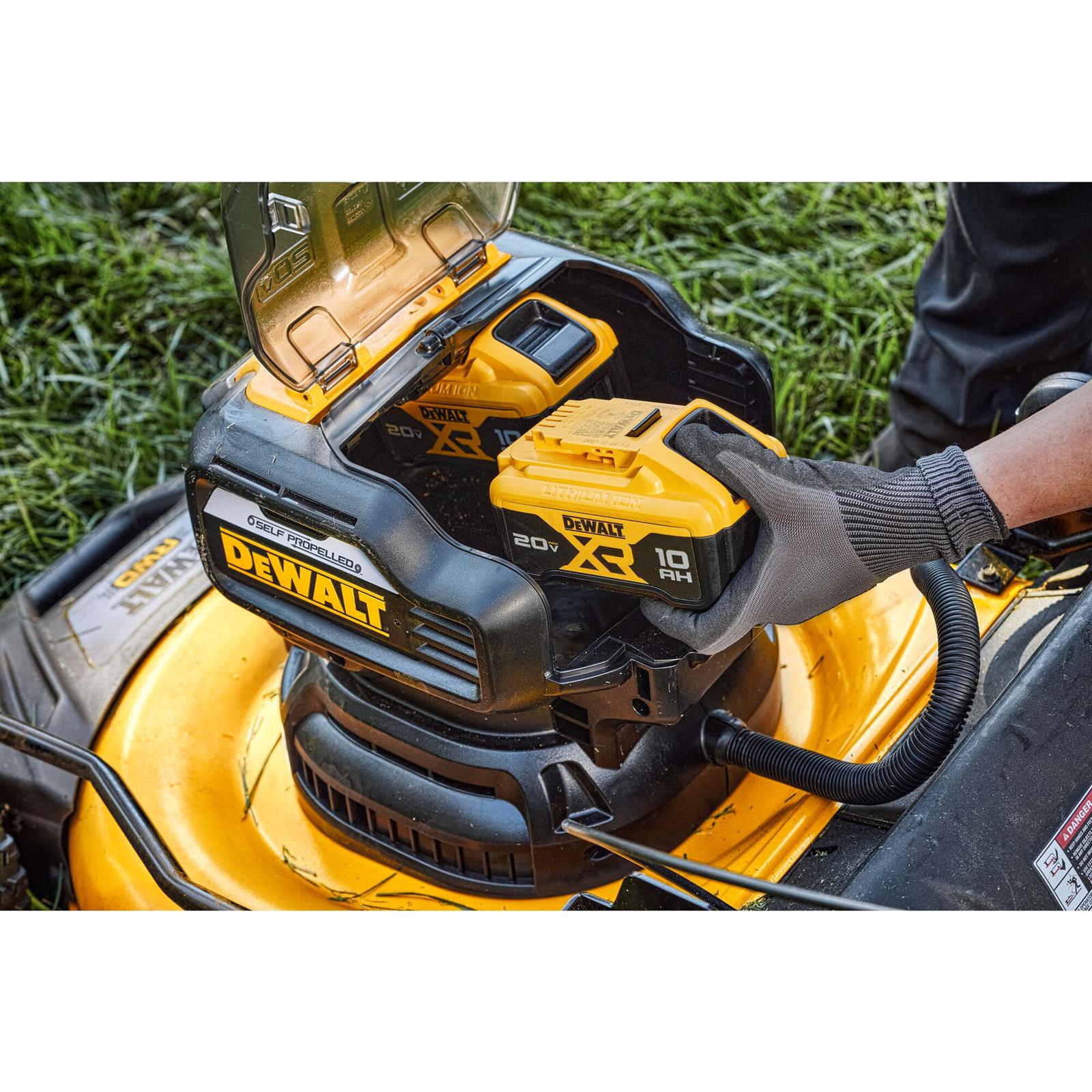 Dewalt DCMWSP255Y2 Dewalt 20 V MAX Brushless Cordless 21 1/2 in. Rear Wheel Drive Self-Propelled Mowers