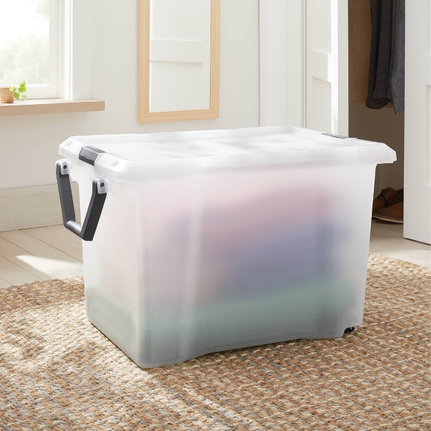 128qt Extra Large Wheeled Latching Storage Box