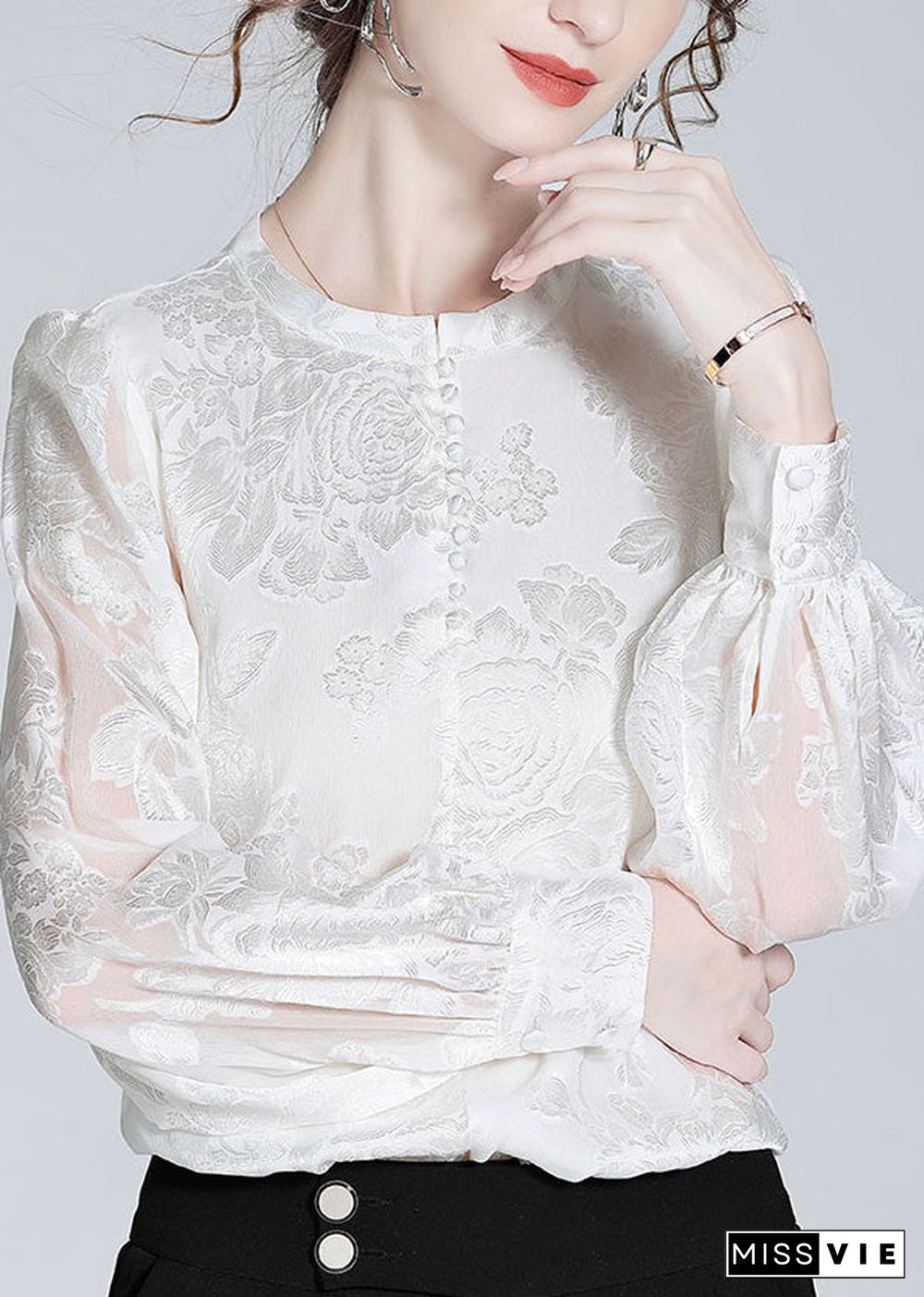 Fashion White O-Neck Button Jacquard Slik Shirt Spring