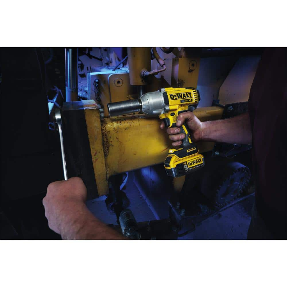 DEWALT 20V MAX XR Cordless Brushless 1/2 in. High Torque Impact Wrench with Detent Pin Anvil and (1) 20V 4.0Ah Battery DCF899M1