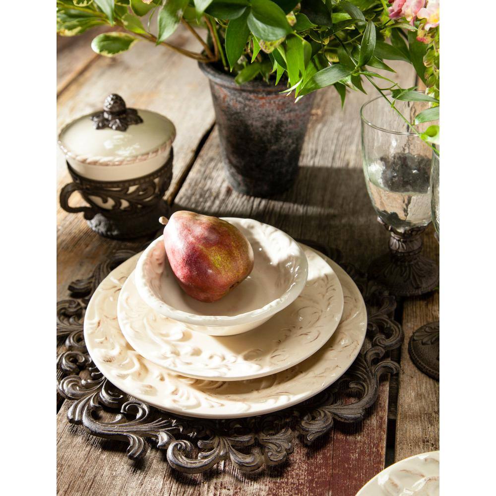 5 in. D Acanthus Covered Bowl 31666