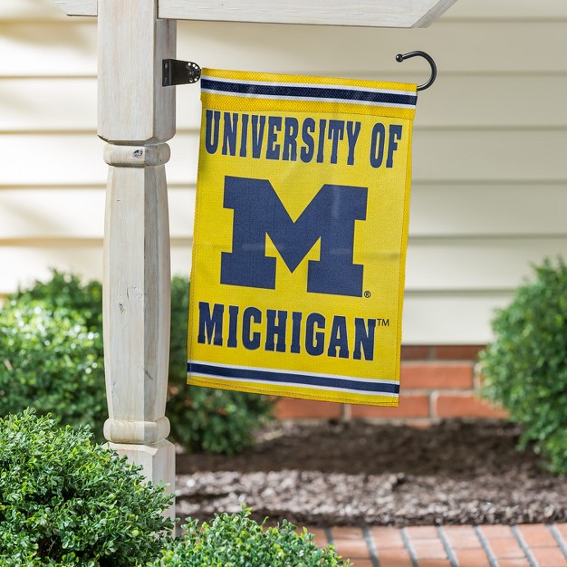 Embossed Suede Flag Gdn Size University Of Michigan