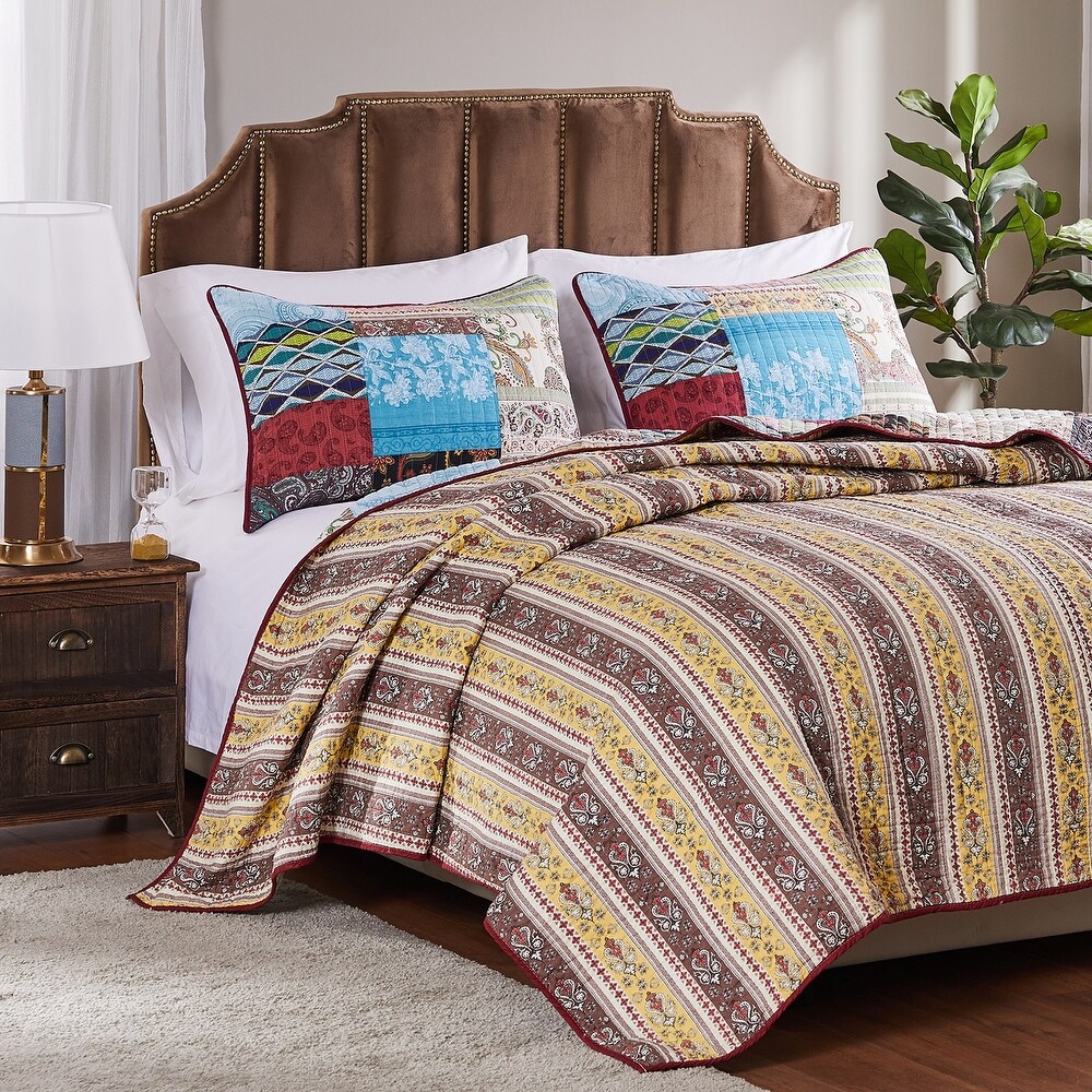 Greenland Home Fashions Bohemian Dream 100% Cotton Authentic Patchwork Reversible Quilt Set