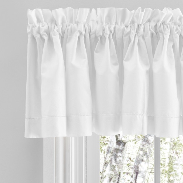 Simplicity Tailored Valance