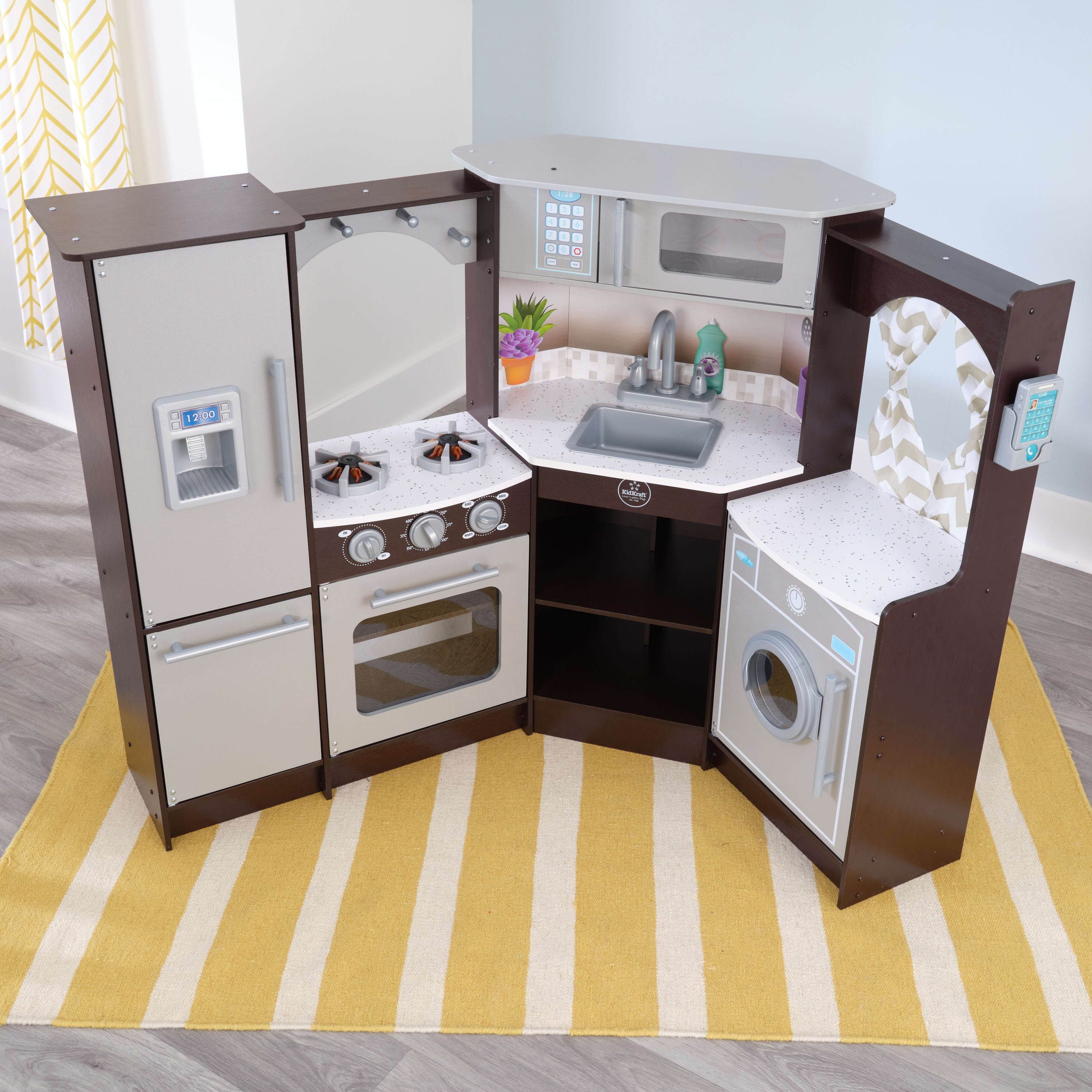 KidKraft Ultimate Corner Play Kitchen with Lights and Sounds - Espresso