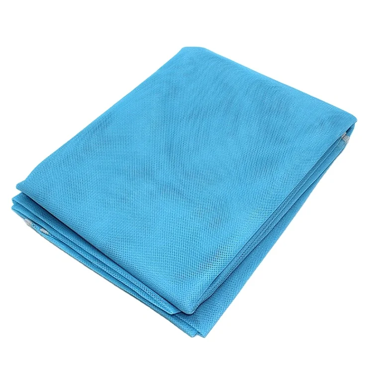 Lightweight mesh beach blanket sand free