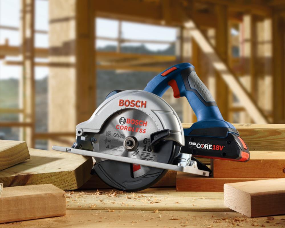 18V 6-1/2 In. Circular Saw Kit with (1) CORE18V 4.0 Ah Compact Battery ;