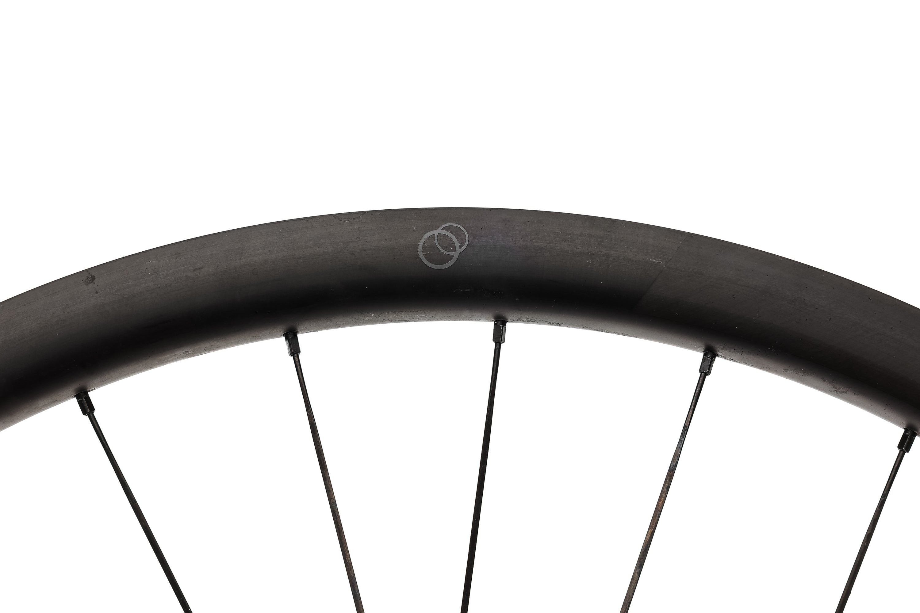 Astral Veil3 w/ SRAM 900 Hubs Carbon Tubeless 700c Wheelset