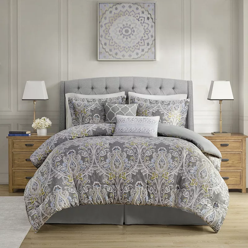 Harbor House Hallie Cotton Comforter Set with Throw Pillows