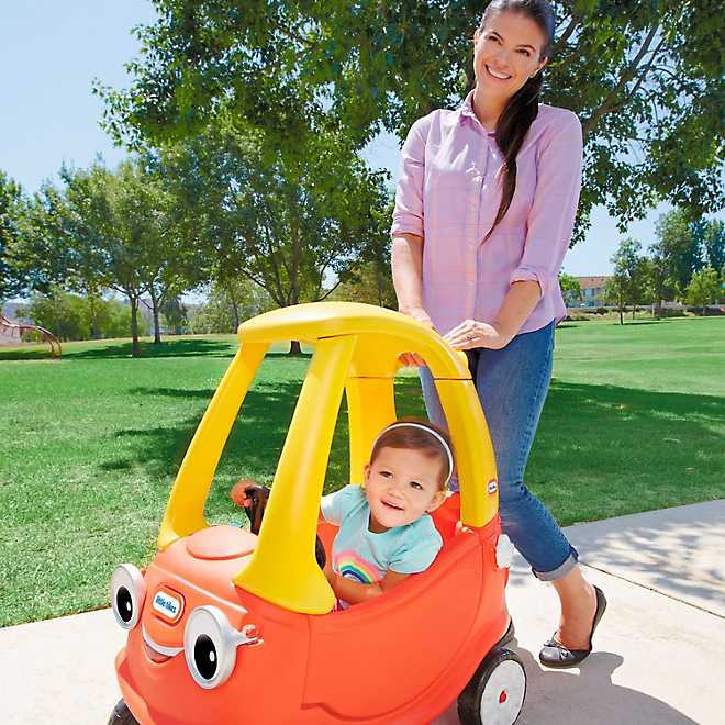 Little Tikes Cozy Coupe Ride-On Toy