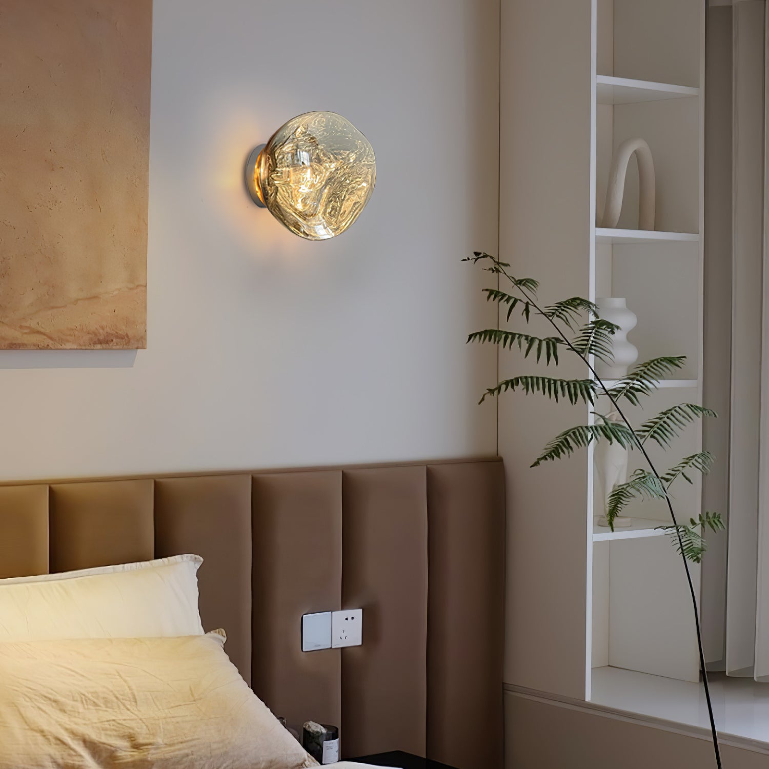 Lava Plug-in Wall Lamp