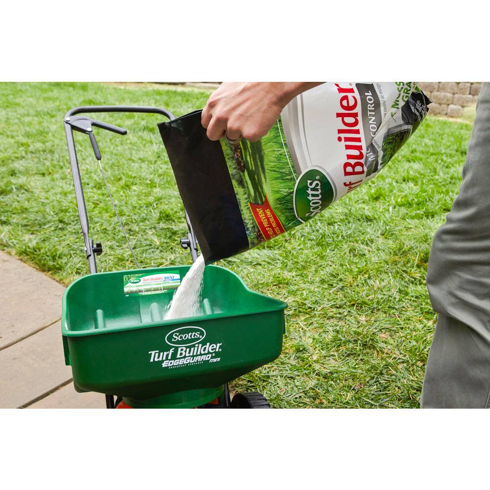 Scotts Turf Builder 50 lbs. Covers Up to 10000 sq. ft. Moss Killer Plus Lawn Fertilizer 40210