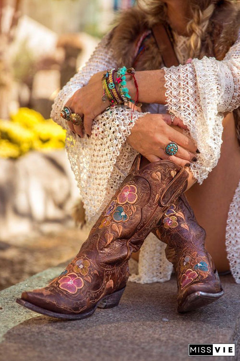 Embroidery Floral Slip High Boots