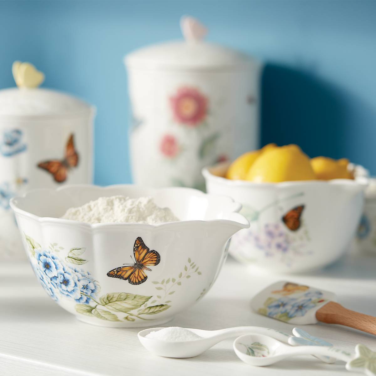 Butterfly Meadow 2-Piece Nesting Bowl Set