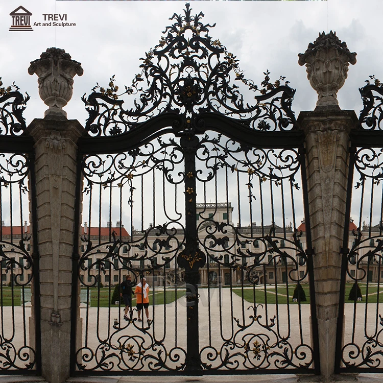 House Balcony Building Decorative Modern Wrought Iron Fence and Gates for Sale