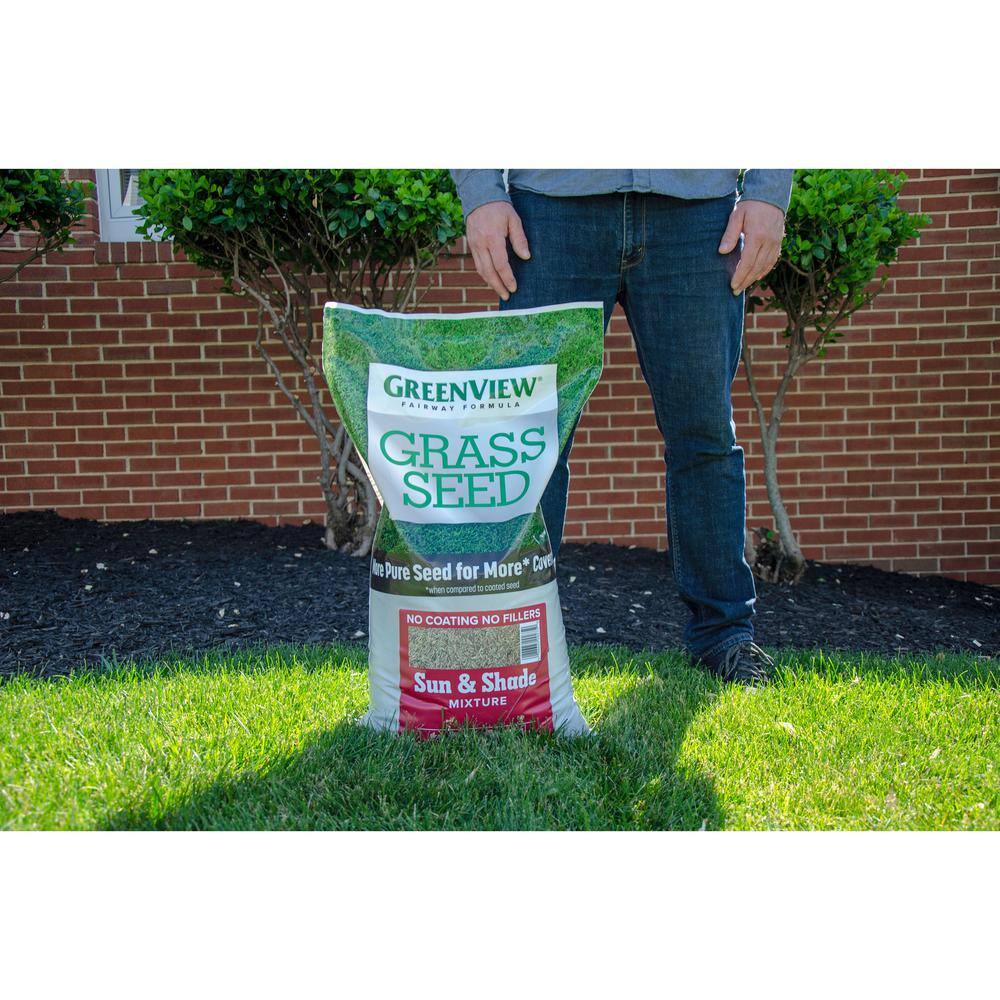 GreenView 20 lbs. Fairway Formula Grass Seed Sun and Shade Mixture (50-Bags250000 sq. ft.Pallet) 2829275