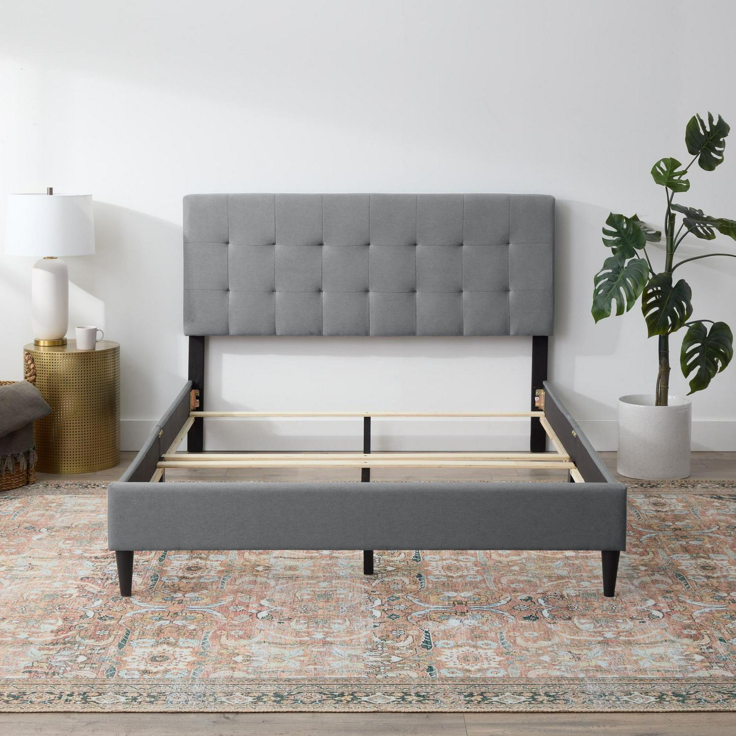 Rest Haven Gresham Tufted Upholstered Bed， Queen， Gray (Box Spring Required)