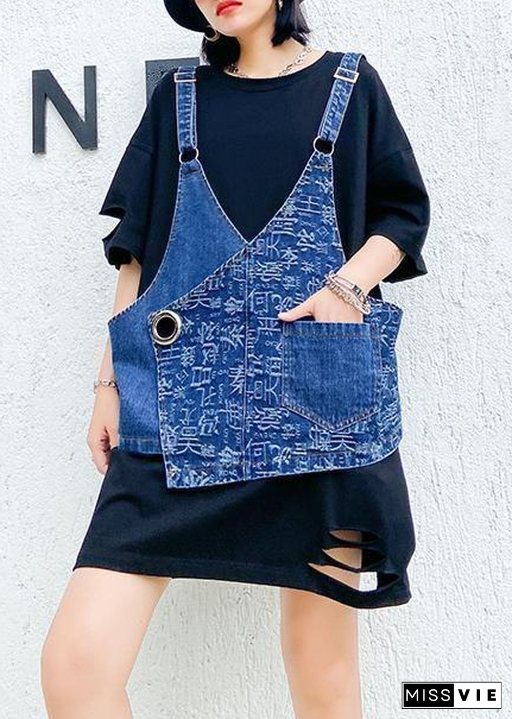 Hole white short-sleeved t-shirt female loose summer large size shirt denim vest suit two-piece suit