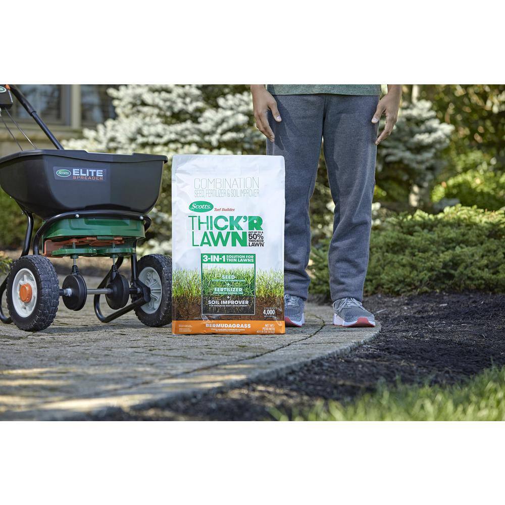 Scotts Turf Builder 40 lbs. 4000 sq. ft. THICK'R LAWN Grass Seed Fertilizer and Soil Improver for Bermudagrass 30178