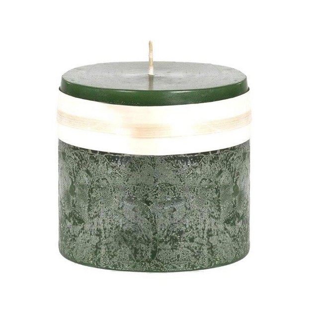 Holly Green Traditional Cylindrical Pillar Candle