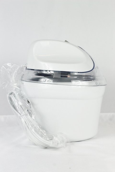 Kitchen Living White Electric Sorbet Frozen Yogurt and Ice Cream Maker 1 Quart