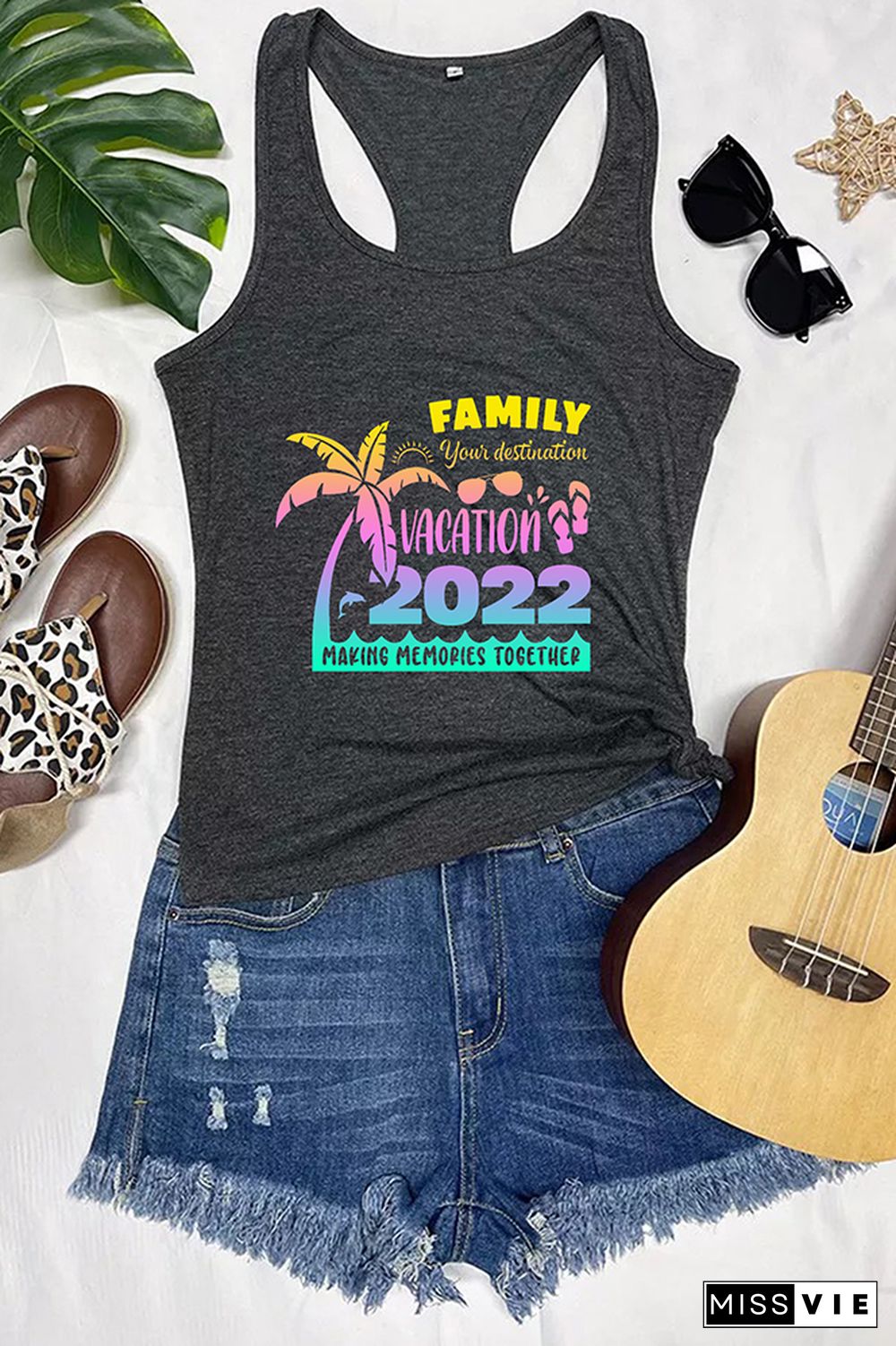 Family Vacation 2022 Graphic Tank Top Wholesale