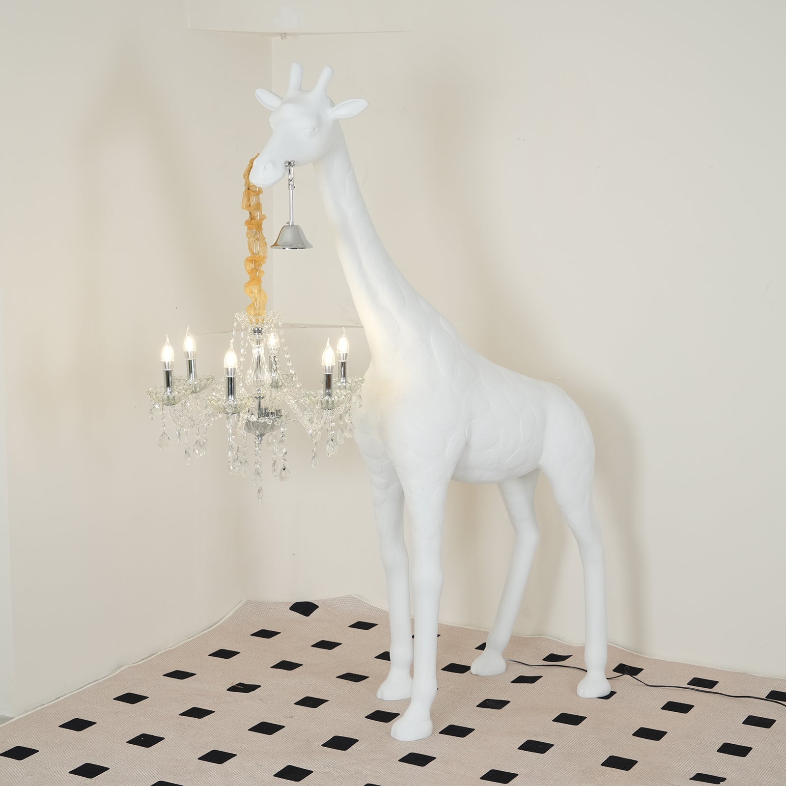 Giraffe Sculpture Floor Lamp