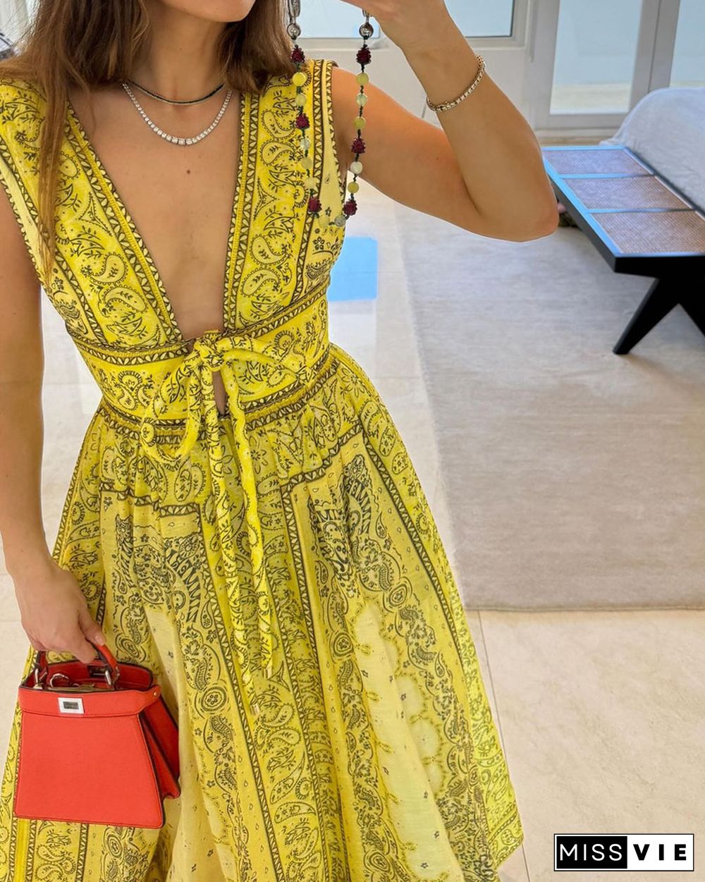 Fashion V-neck Sleeveless Printed Chiffon Dress