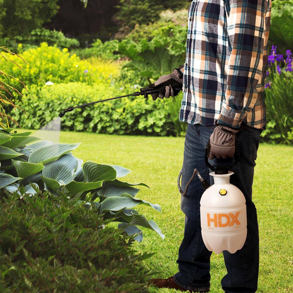 HDX 1 Gallon Multi-Purpose Lawn and Garden Pump Sprayer 1501HDXA