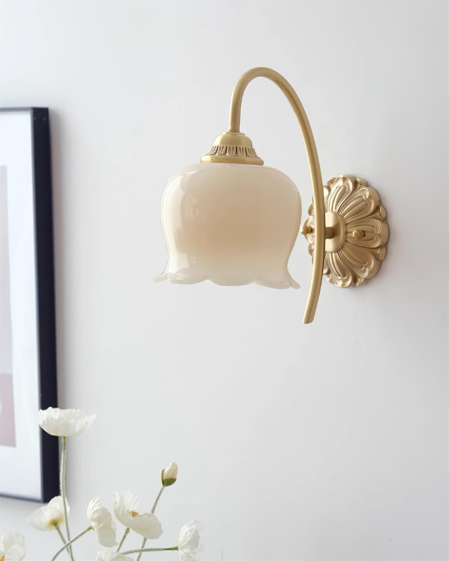 Valley Flower Wall Lamp