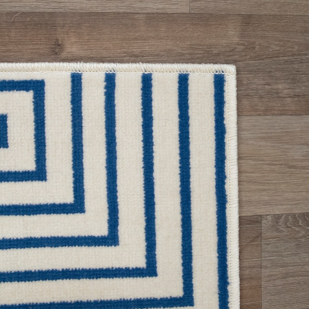 Paskal Geometric Striped Indoor/Outdoor Area Rug
