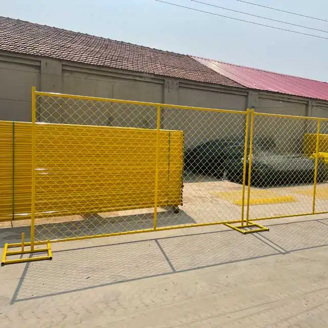 Supplies 6ft x 10ft Yellow PVC Coated Temporary Chain Link Construction Fence Design.