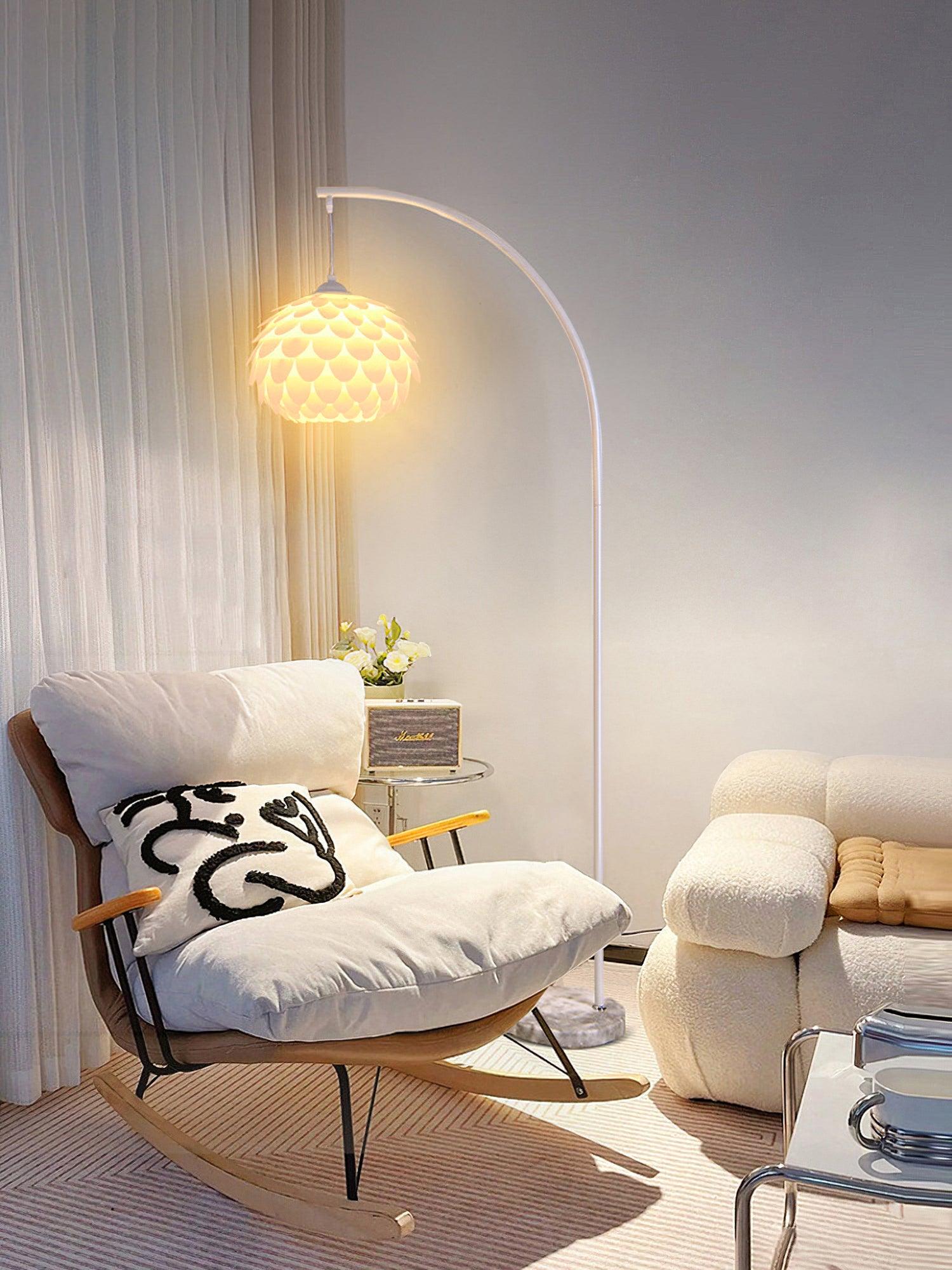 Linterna Arch Floor Lamp