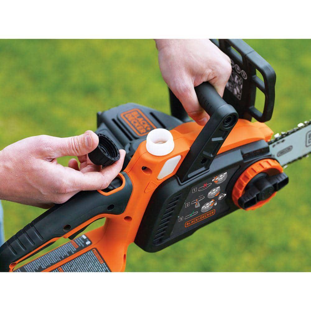 BLACKDECKER 20V MAX 10 in Battery Powered Chainsaw Kit with