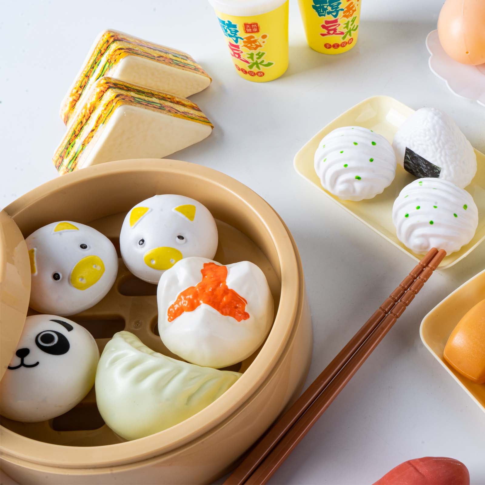 88Pcs Children's play food set with steamed buns, eggs, soy milk, breakfast, cutlery, steamer, dramatic plastic food toys for toddler boys and girls over 3 years old