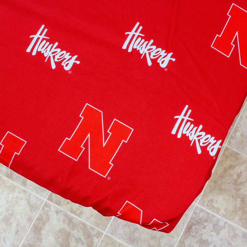 Nebraska Cornhuskers 8-Foot Table Cover