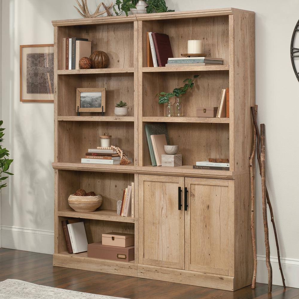 SAUDER Aspen Post 29.291 in. Wide Prime Oak 5-Shelf Standard Bookcase with Doors 433959