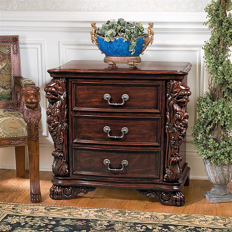 Design Toscano Lord Raffles Lion Occassional Table   Victorian   Side Tables And End Tables   by PARMA HOME  Houzz