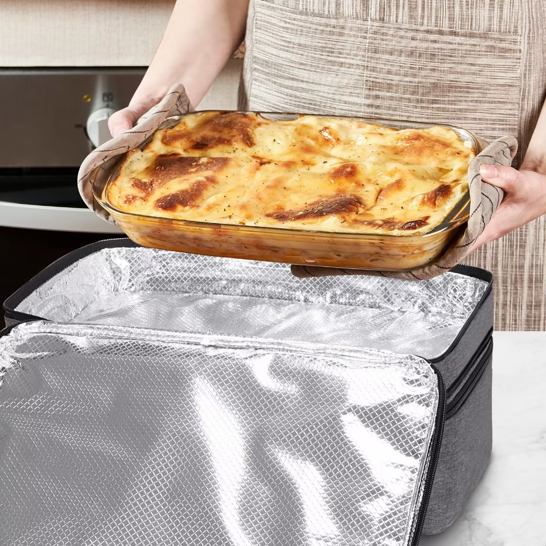 LHZK Insulated Casserole Carrier For Hot or Cold Food， Insulated Expandable Hot Food Carrier， Collapsible Lasagna Holder Tote for Potluck Parties， Picnic， Fits 11 x 15 or 9 x 13 Baking Dish (Grey)